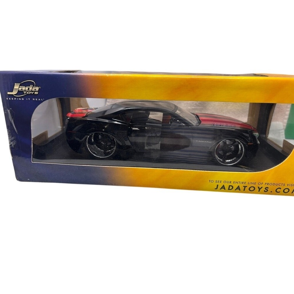 Jada Toys Bigtime Muscle 1:18 Chevrolet Camaro Black Red Stripes Diecast 91080